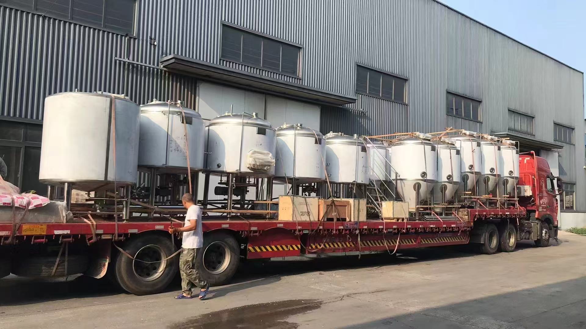 永靖精酿啤酒设备厂—精酿啤酒设备